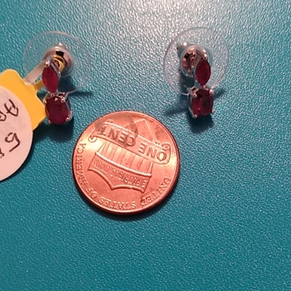 AFRICAN RUBY EARRINGS - Picture 4 of 4